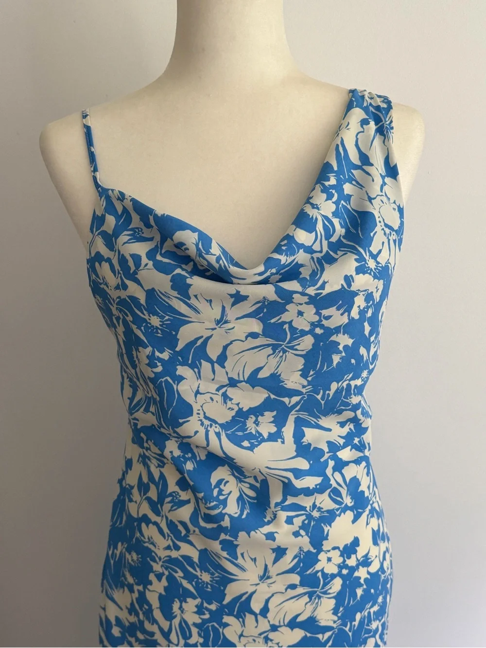 Petal & Pup Blue and White One-Shoulder Floral Slip Dress - Picture 3 of 8